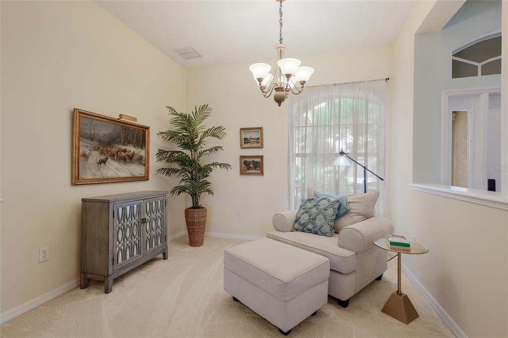For Sale: $585,000 (4 beds, 3 baths, 2214 Square Feet)