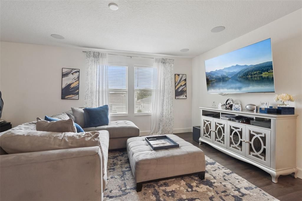 For Sale: $585,000 (4 beds, 2 baths, 2995 Square Feet)