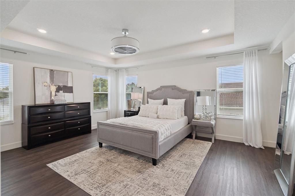 For Sale: $585,000 (4 beds, 2 baths, 2995 Square Feet)