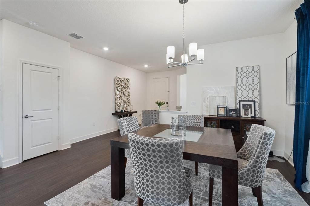 For Sale: $585,000 (4 beds, 2 baths, 2995 Square Feet)