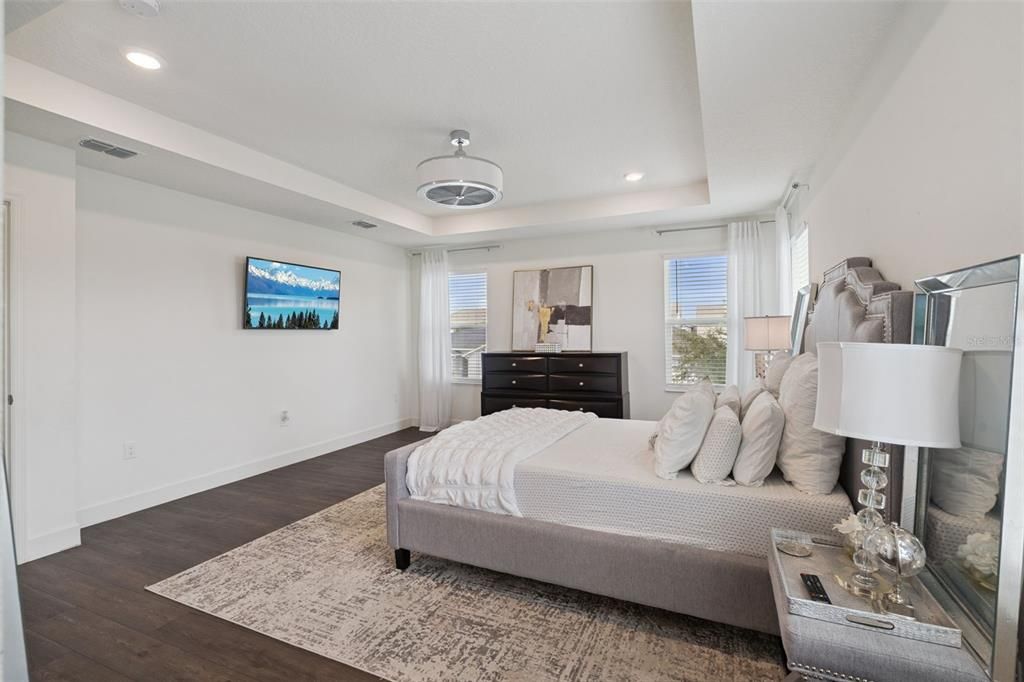 For Sale: $585,000 (4 beds, 2 baths, 2995 Square Feet)