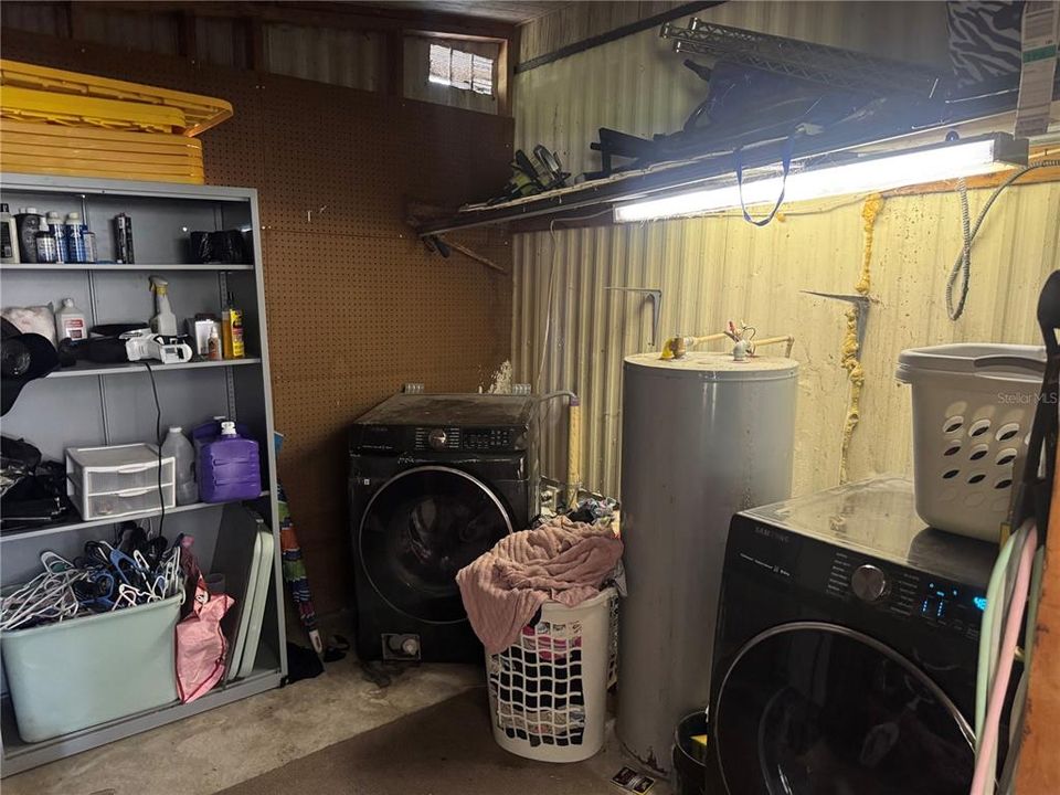 For Sale: $60,000 (3 beds, 1 baths, 784 Square Feet)