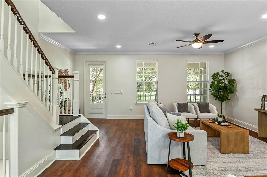 En Venta: $605,000 (3 camas, 3 baños, 1950 Pies cuadrados)