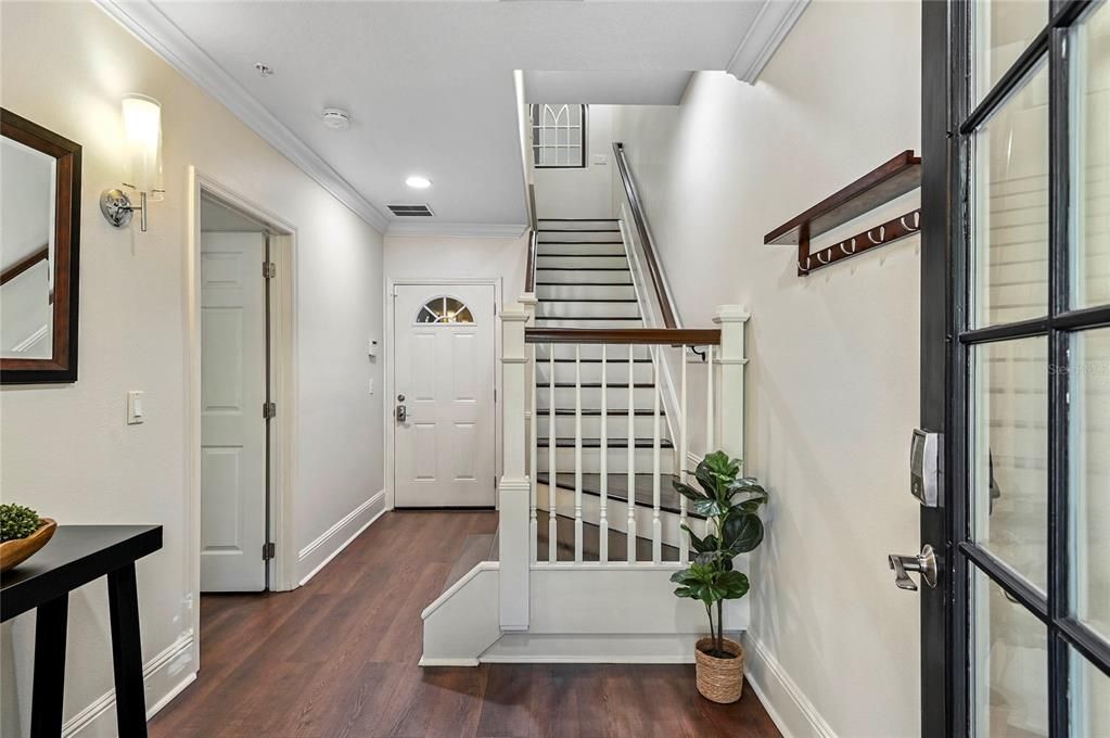 En Venta: $605,000 (3 camas, 3 baños, 1950 Pies cuadrados)