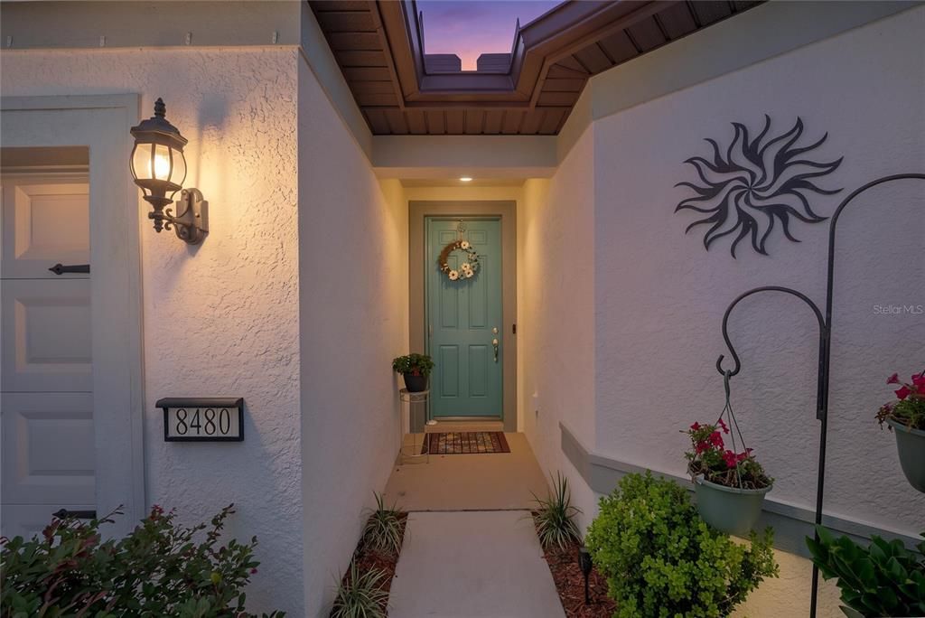 For Sale: $342,243 (3 beds, 2 baths, 1697 Square Feet)
