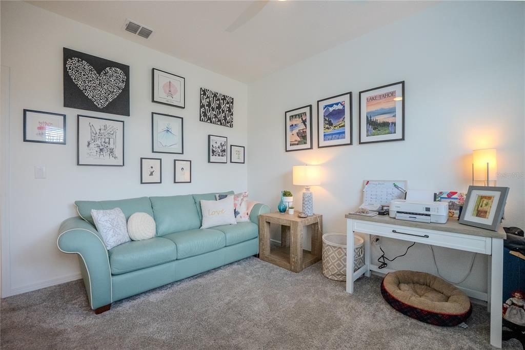 For Sale: $342,243 (3 beds, 2 baths, 1697 Square Feet)