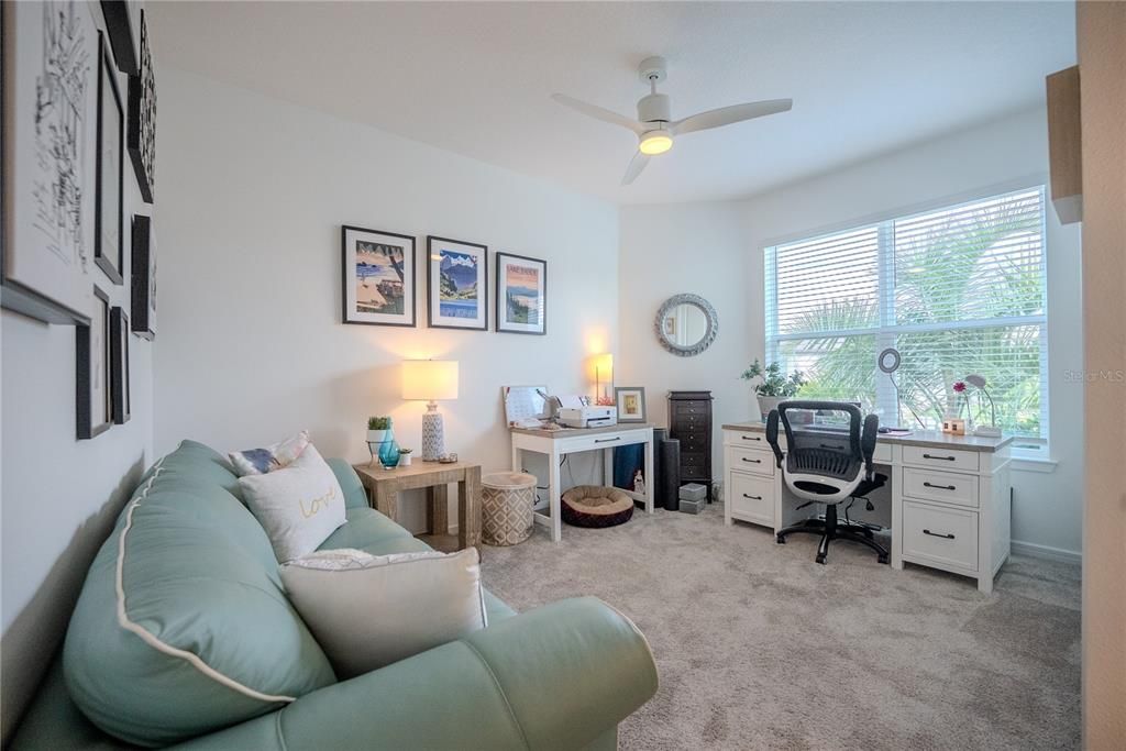 For Sale: $342,243 (3 beds, 2 baths, 1697 Square Feet)