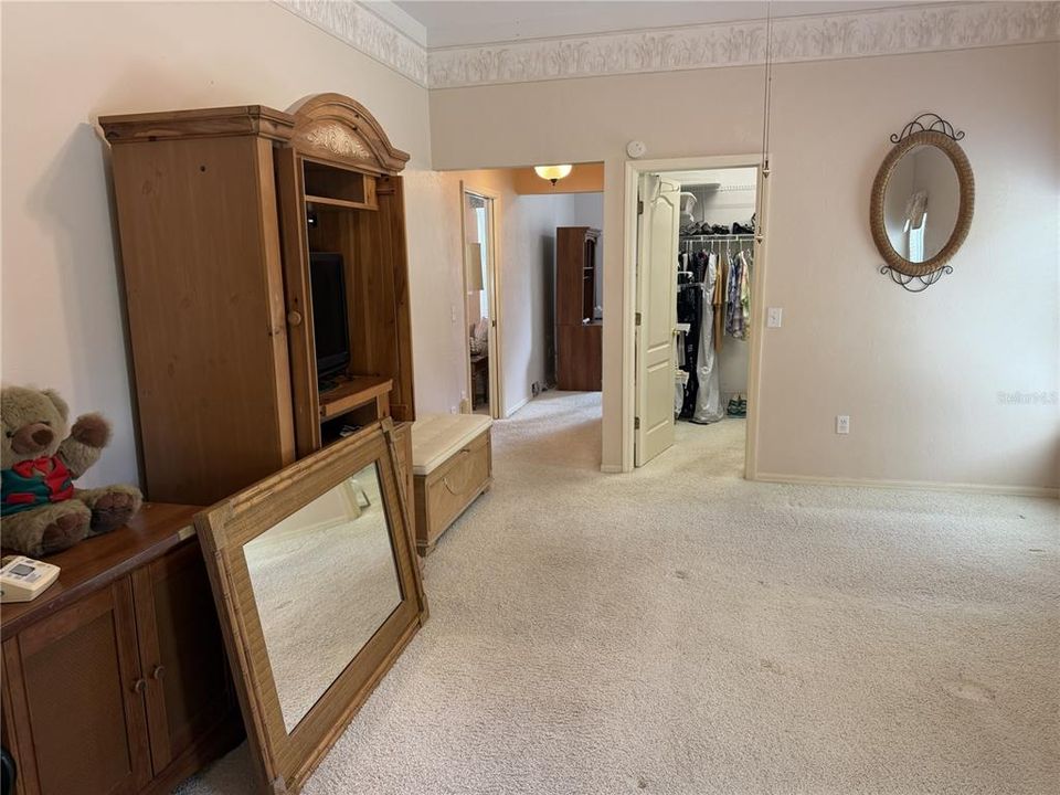 For Sale: $390,000 (3 beds, 2 baths, 2179 Square Feet)