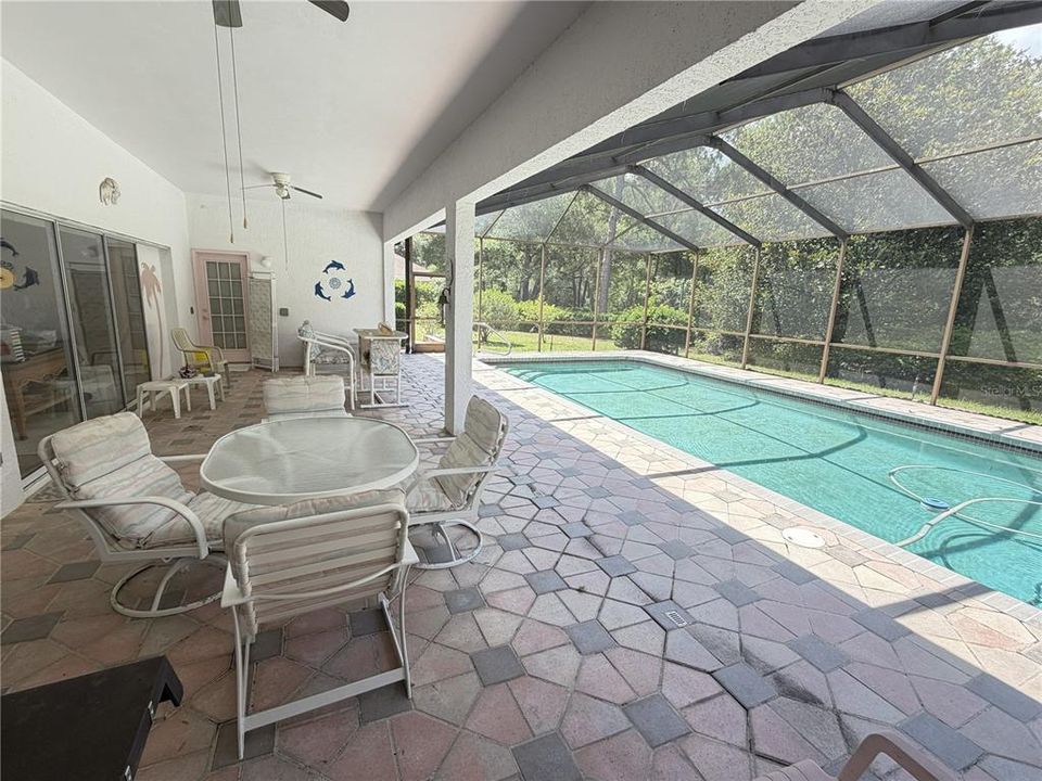 For Sale: $390,000 (3 beds, 2 baths, 2179 Square Feet)