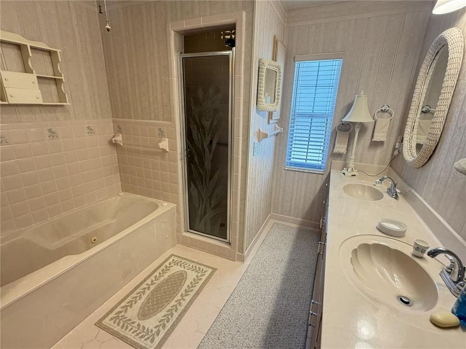 For Sale: $390,000 (3 beds, 2 baths, 2179 Square Feet)