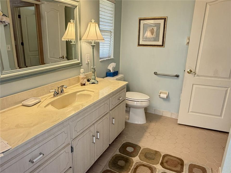 For Sale: $390,000 (3 beds, 2 baths, 2179 Square Feet)
