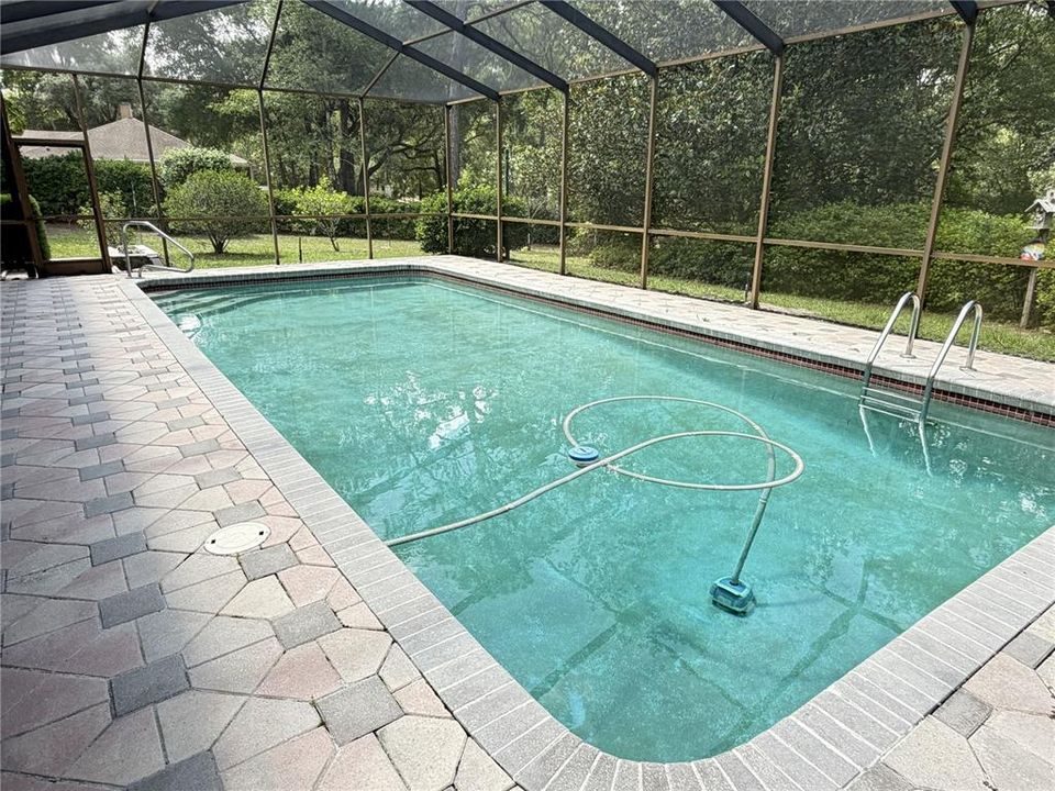 For Sale: $390,000 (3 beds, 2 baths, 2179 Square Feet)