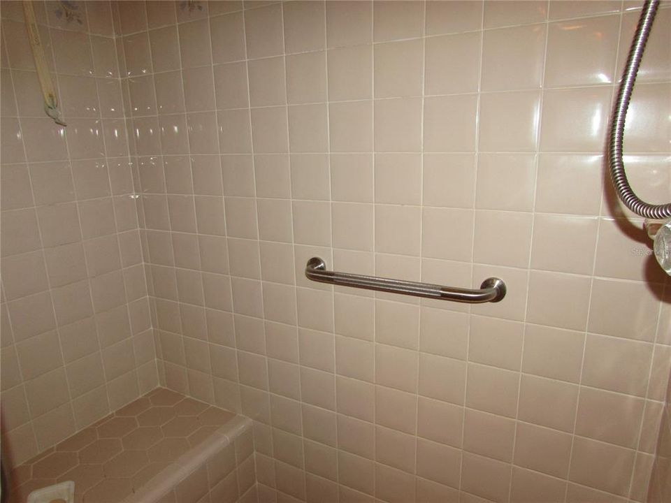 For Sale: $390,000 (3 beds, 2 baths, 2179 Square Feet)