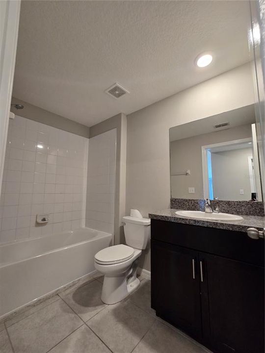В аренду: $2,195 (3 спален, 2 ванн, 1451 Квадратных фут)