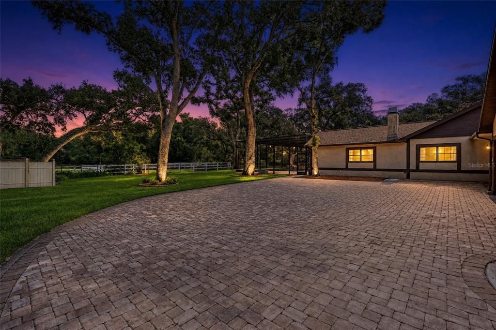 En Venta: $1,575,000 (6 camas, 5 baños, 6198 Pies cuadrados)