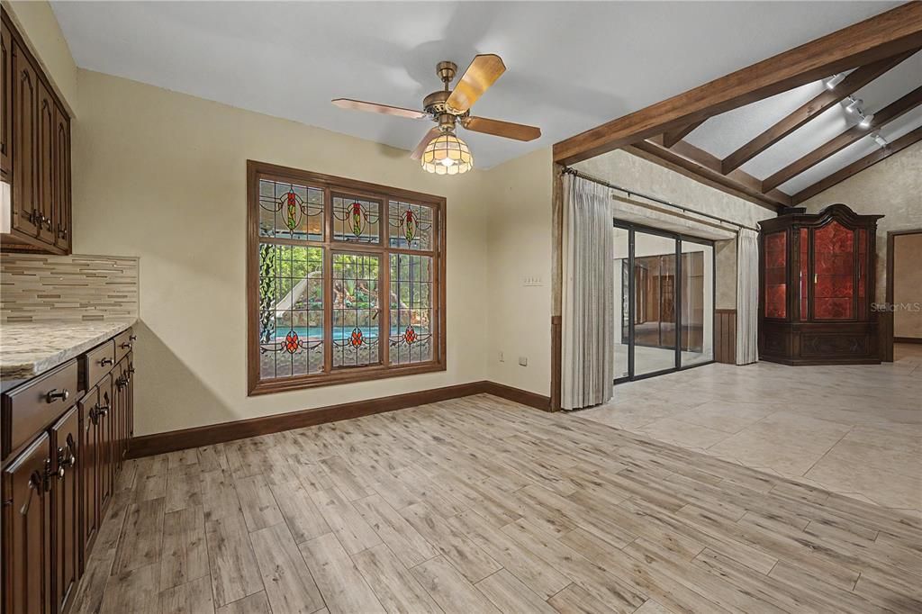 En Venta: $1,575,000 (6 camas, 5 baños, 6198 Pies cuadrados)
