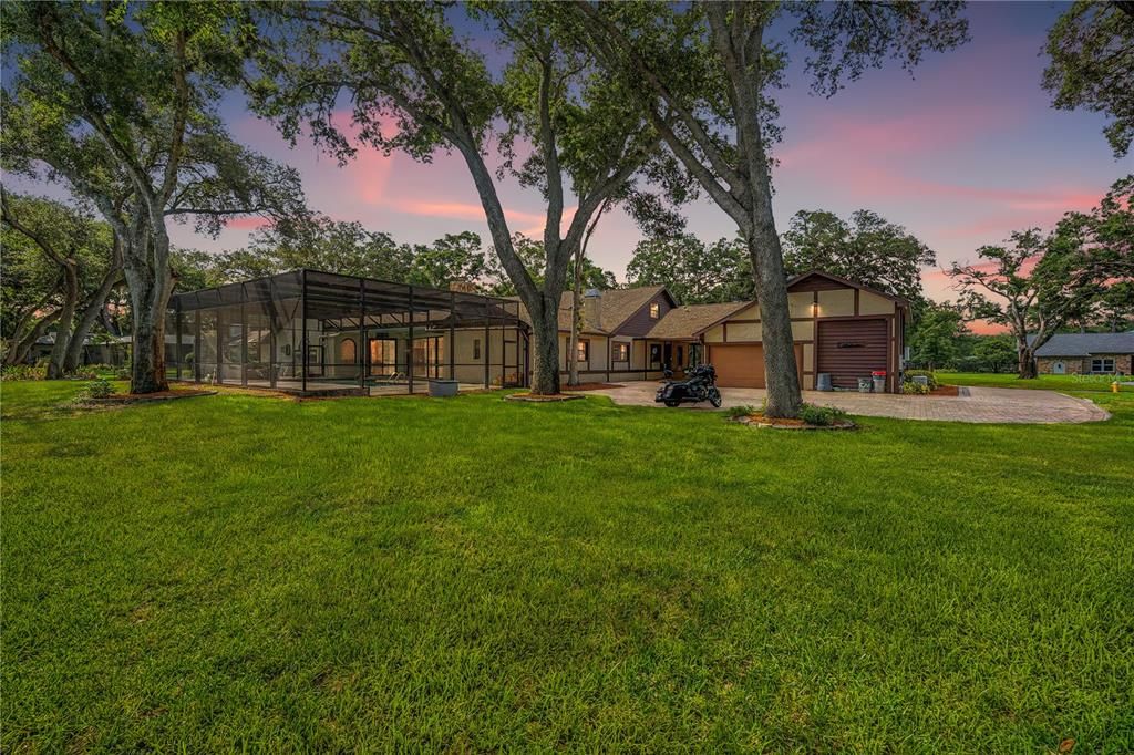 En Venta: $1,575,000 (6 camas, 5 baños, 6198 Pies cuadrados)