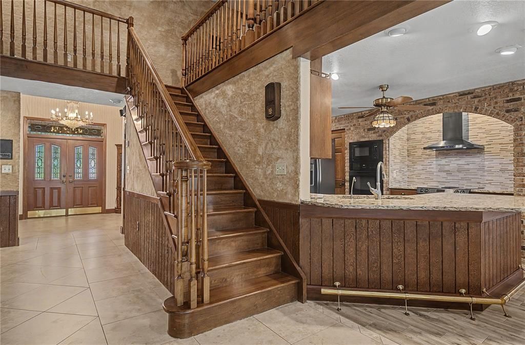 En Venta: $1,575,000 (6 camas, 5 baños, 6198 Pies cuadrados)