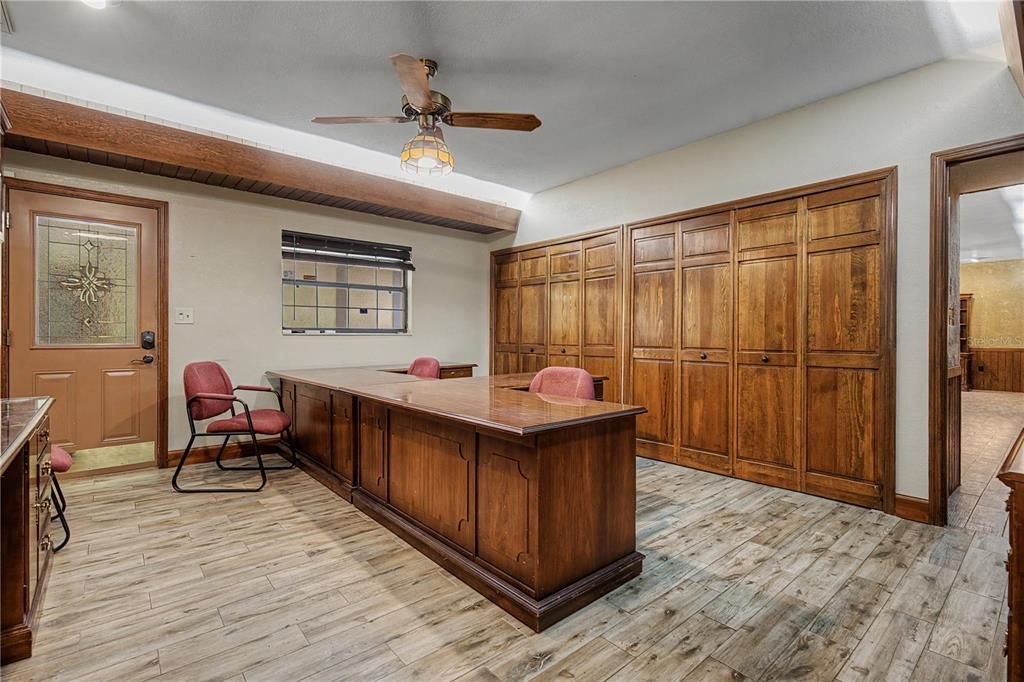 En Venta: $1,575,000 (6 camas, 5 baños, 6198 Pies cuadrados)
