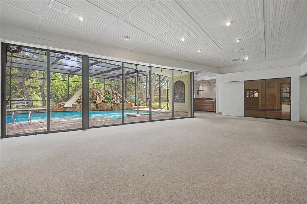 En Venta: $1,575,000 (6 camas, 5 baños, 6198 Pies cuadrados)