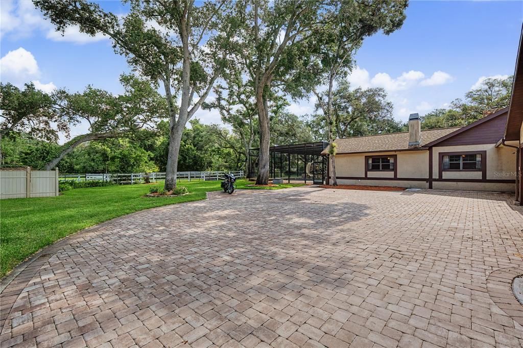 En Venta: $1,575,000 (6 camas, 5 baños, 6198 Pies cuadrados)