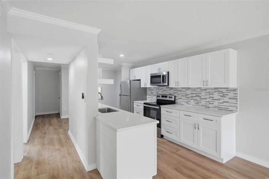 For Rent: $2,100 (2 beds, 2 baths, 960 Square Feet)