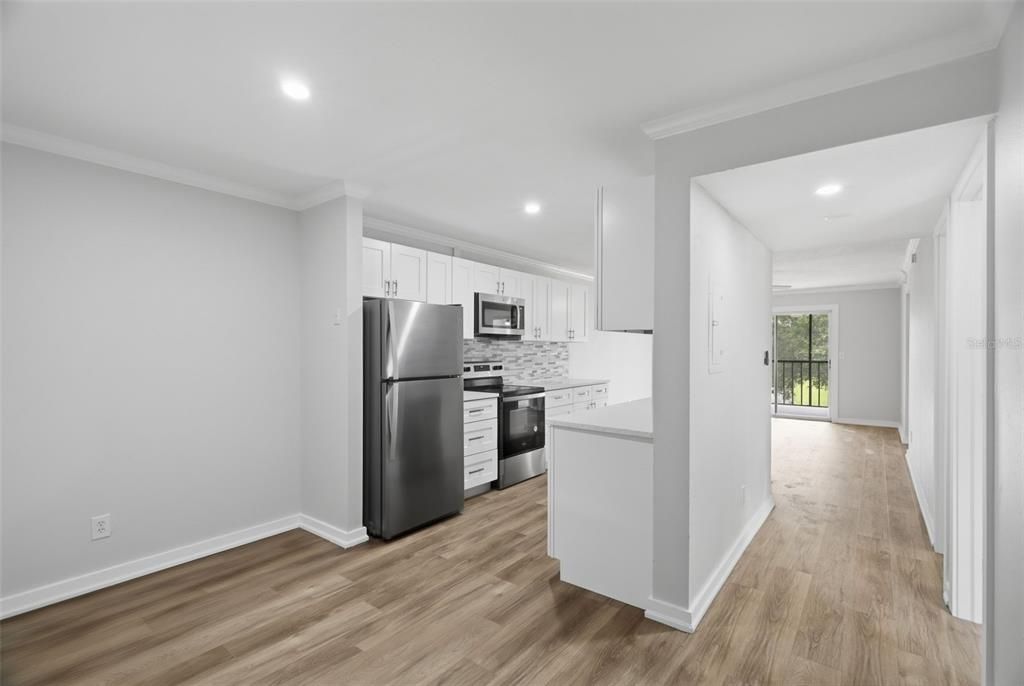 For Rent: $2,100 (2 beds, 2 baths, 960 Square Feet)