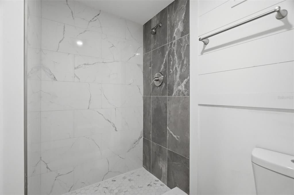 For Rent: $2,100 (2 beds, 2 baths, 960 Square Feet)