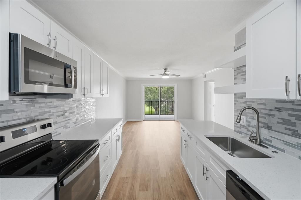 For Rent: $2,100 (2 beds, 2 baths, 960 Square Feet)