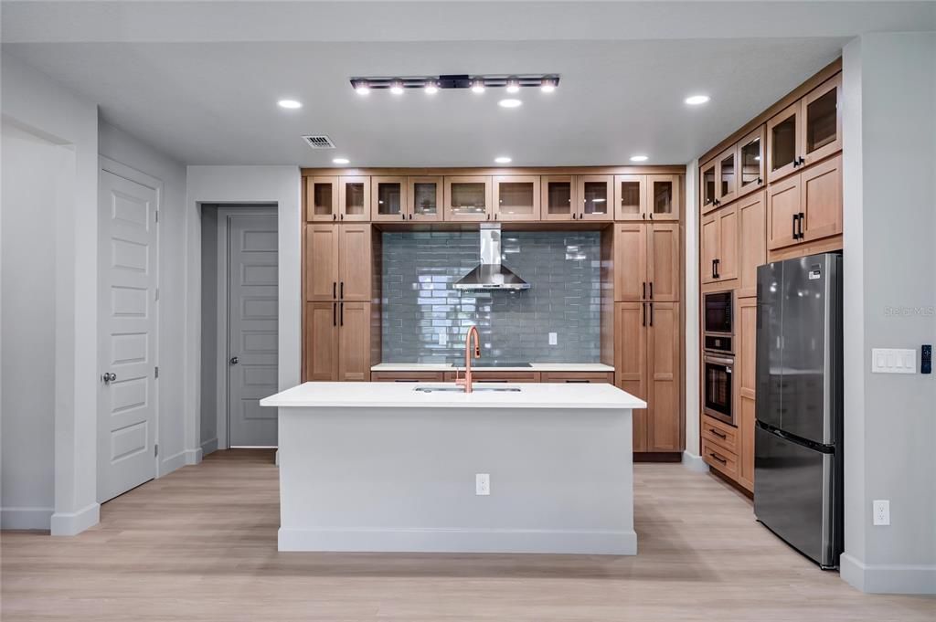 For Sale: $819,900 (4 beds, 3 baths, 2457 Square Feet)