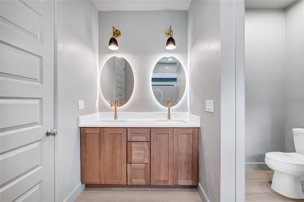 For Sale: $819,900 (4 beds, 3 baths, 2457 Square Feet)