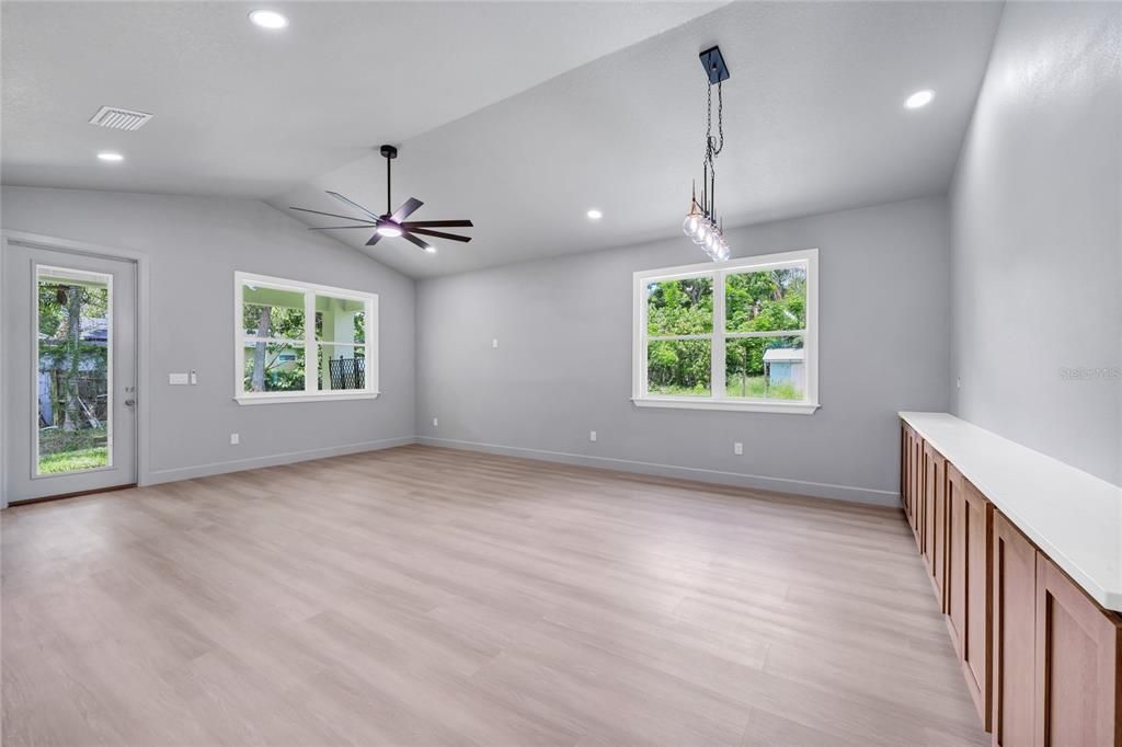 For Sale: $819,900 (4 beds, 3 baths, 2457 Square Feet)