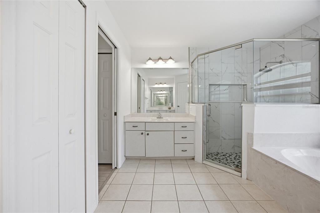 En Venta: $419,900 (3 camas, 2 baños, 2291 Pies cuadrados)