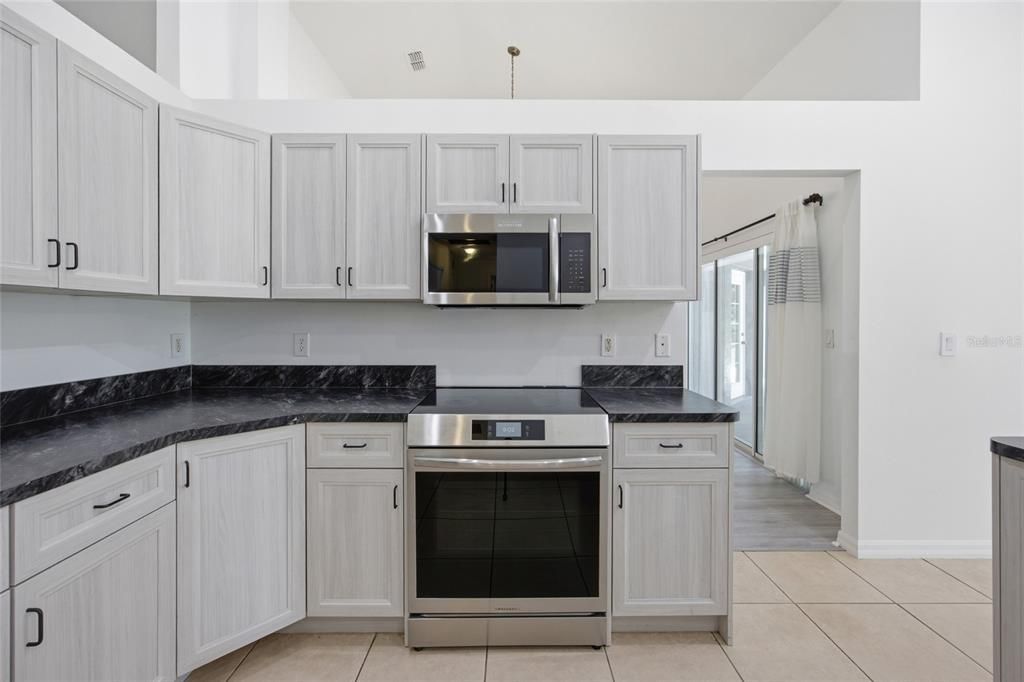 En Venta: $419,900 (3 camas, 2 baños, 2291 Pies cuadrados)