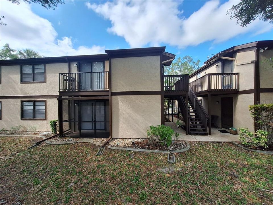 For Rent: $1,295 (2 beds, 2 baths, 960 Square Feet)