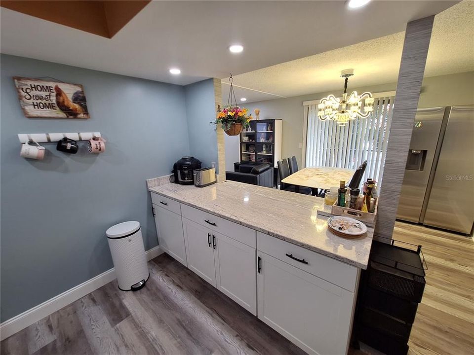 For Rent: $1,295 (2 beds, 2 baths, 960 Square Feet)