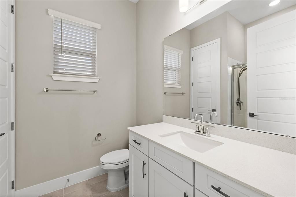 For Sale: $950,000 (5 beds, 4 baths, 3899 Square Feet)