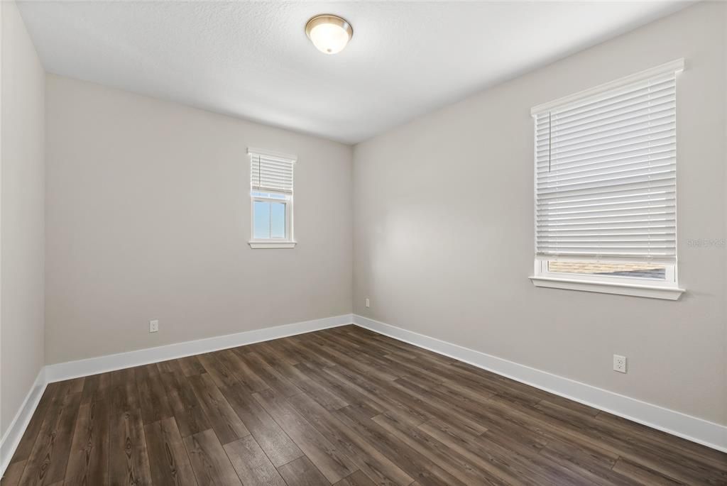 For Sale: $950,000 (5 beds, 4 baths, 3899 Square Feet)