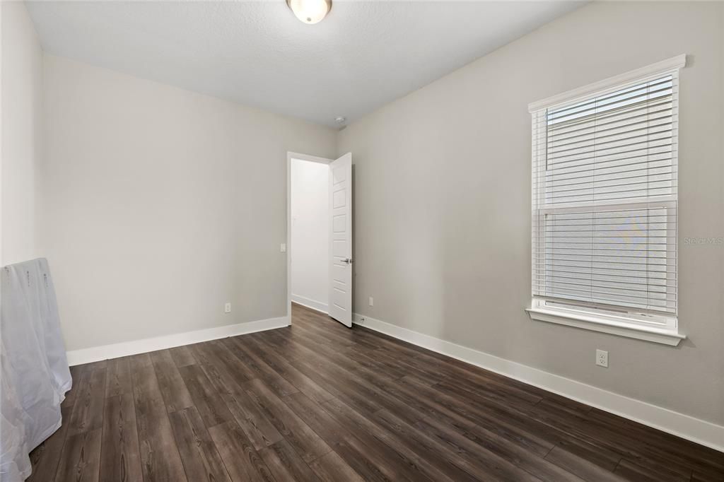 For Sale: $950,000 (5 beds, 4 baths, 3899 Square Feet)