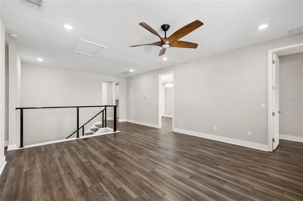 For Sale: $950,000 (5 beds, 4 baths, 3899 Square Feet)