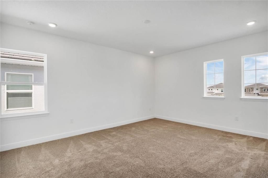 En Venta: $880,000 (4 camas, 3 baños, 2529 Pies cuadrados)