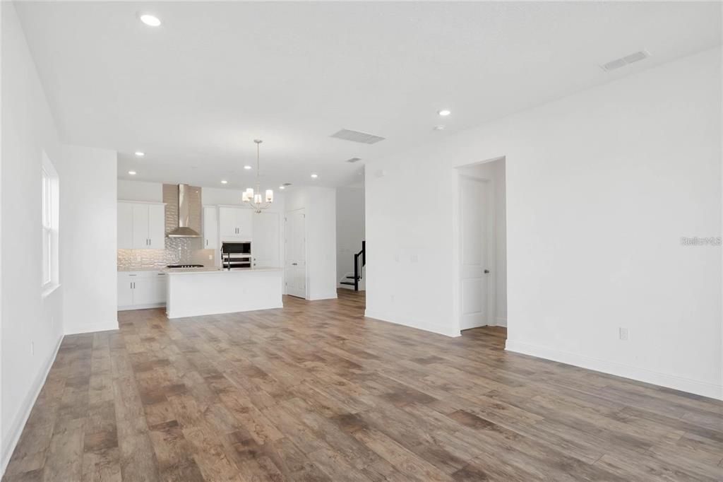 En Venta: $880,000 (4 camas, 3 baños, 2529 Pies cuadrados)