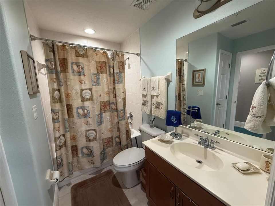 For Rent: $2,700 (2 beds, 2 baths, 1700 Square Feet)