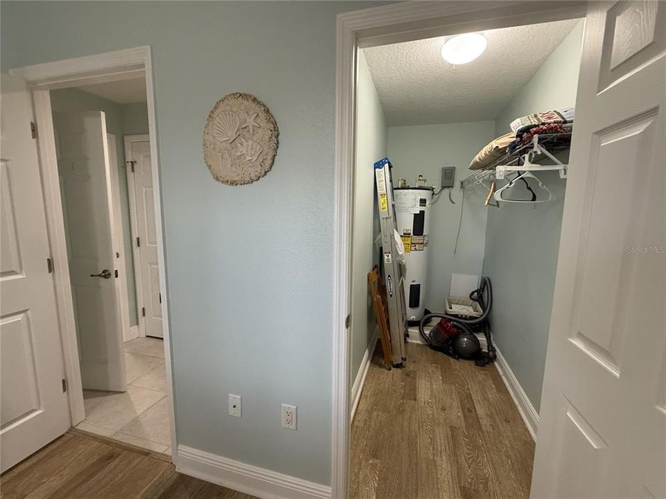 For Rent: $2,700 (2 beds, 2 baths, 1700 Square Feet)