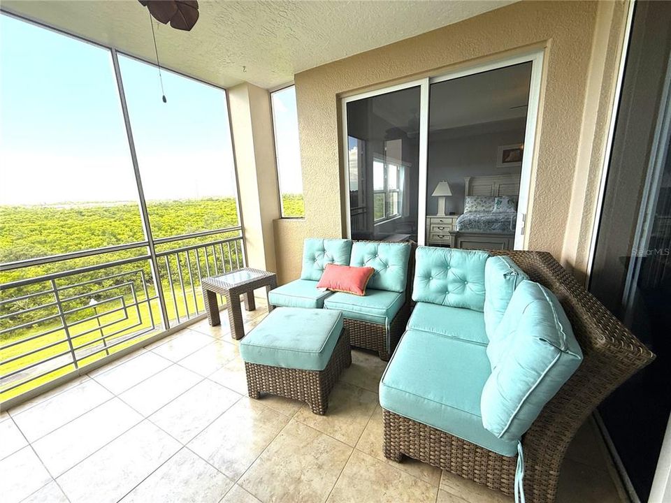 For Rent: $2,700 (2 beds, 2 baths, 1700 Square Feet)