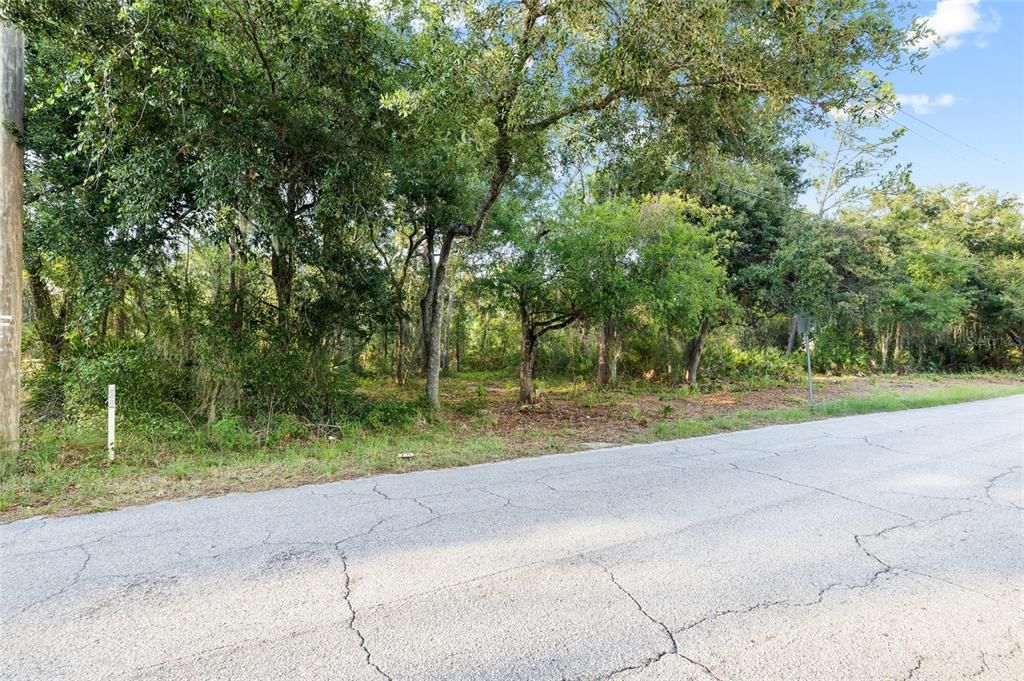 На продажу: $500,000 (5.04 acres)