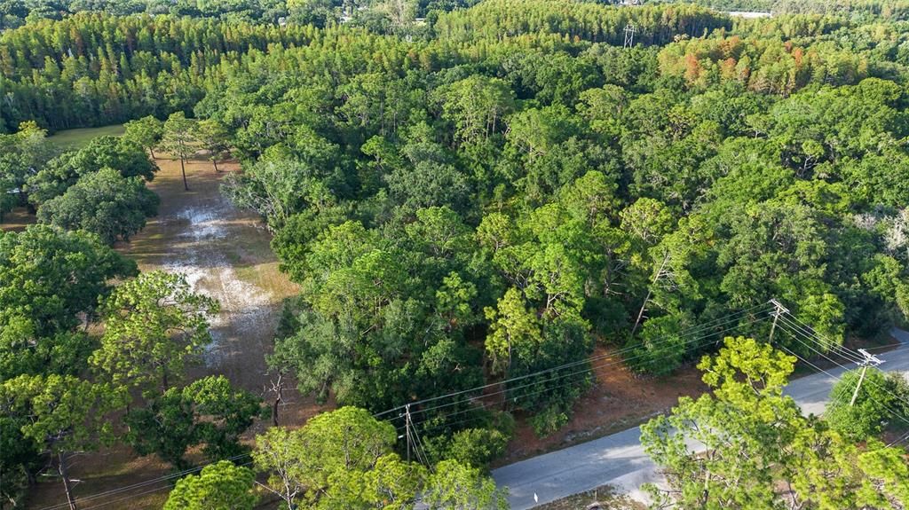 На продажу: $500,000 (5.04 acres)