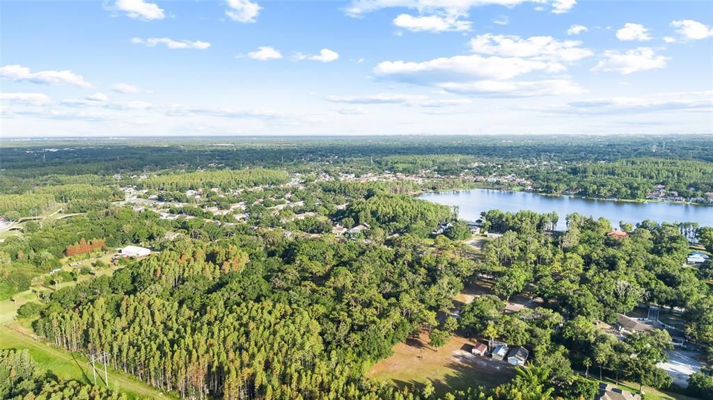 На продажу: $500,000 (5.04 acres)