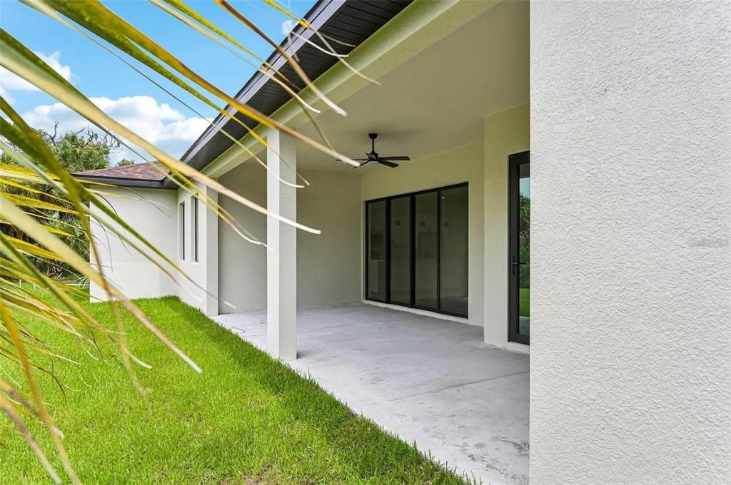 En Venta: $384,900 (4 camas, 2 baños, 2079 Pies cuadrados)