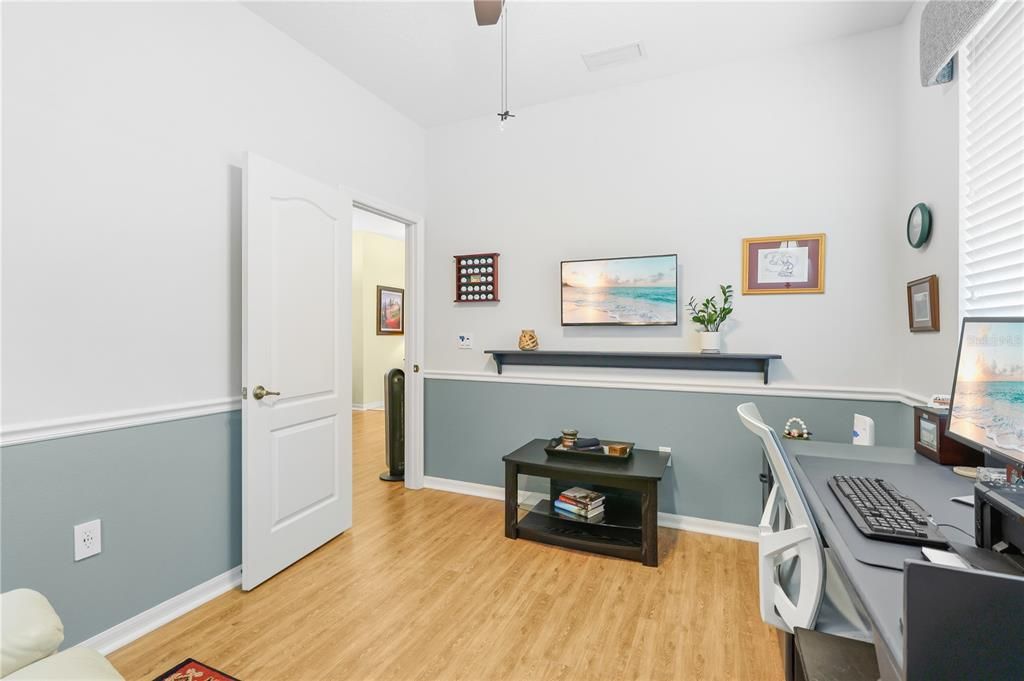 For Sale: $335,000 (2 beds, 2 baths, 1674 Square Feet)